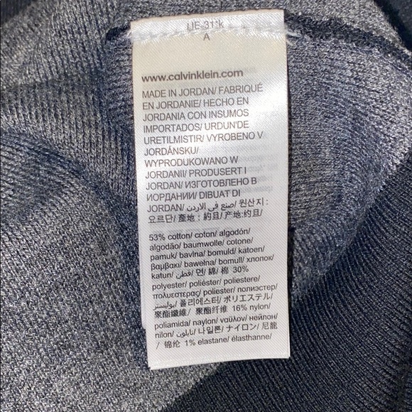 Calvin Klein Sweater - Picture 6 of 8